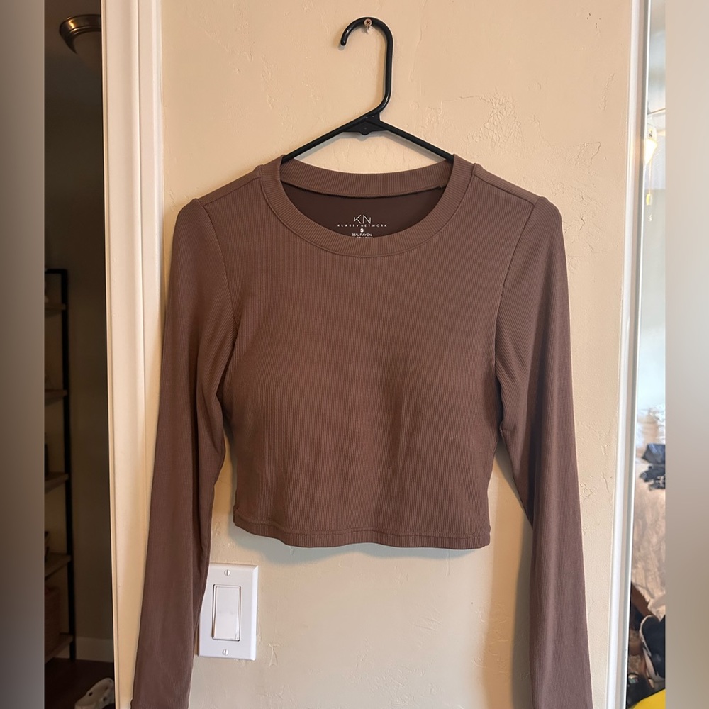 Brown long sleeve basic from the klassy network